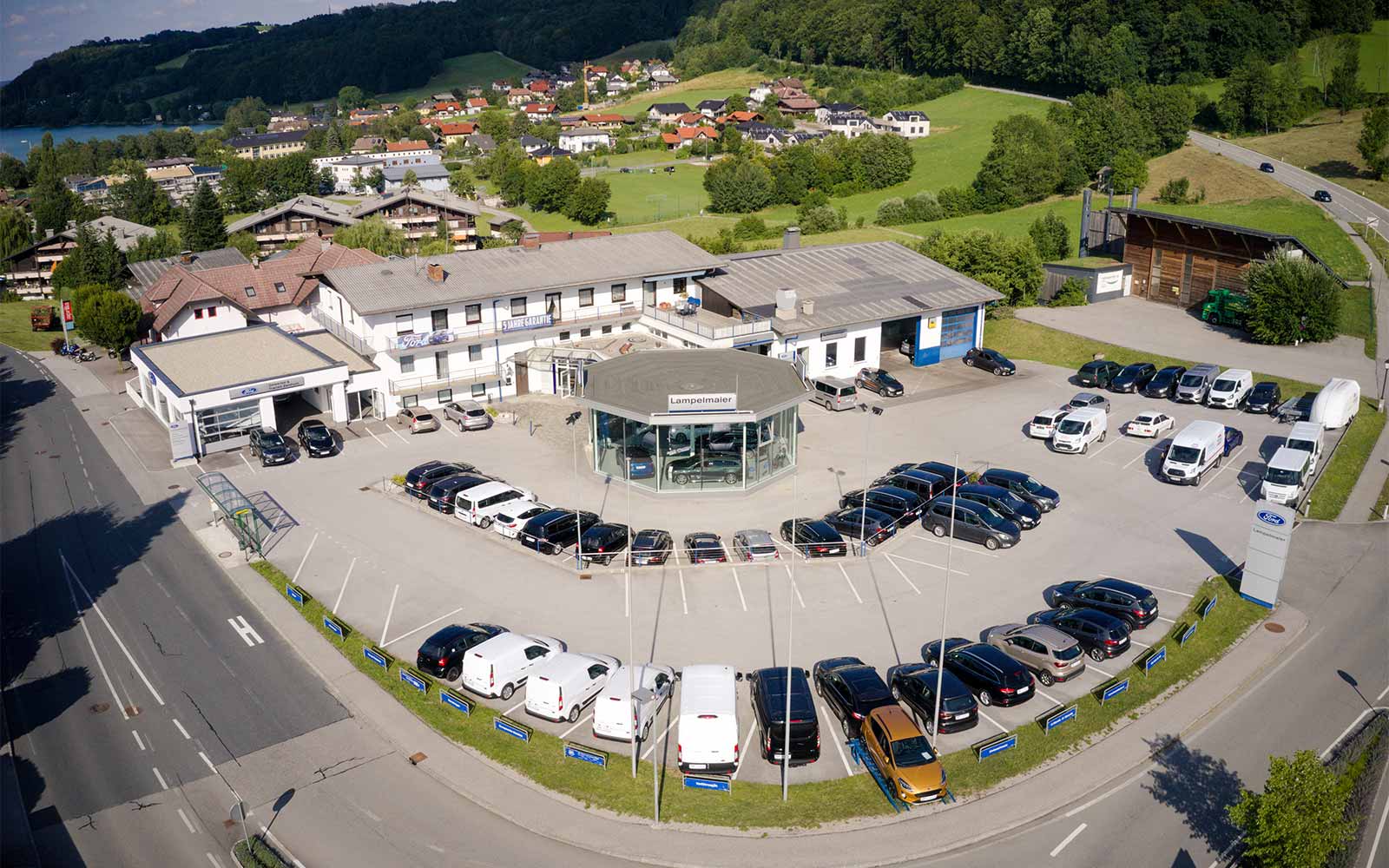 Ford Lampelmaier 3 Ford Lampelmaier Mattsee aus der Luft 3